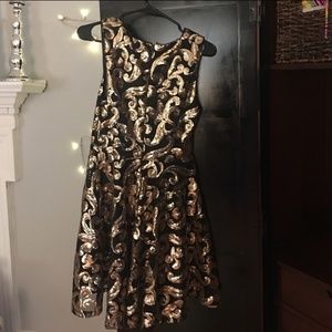 Ark & Co Dresses - Ark & co gold and black sequin dress Ark & Co Dresses - Ark & co gold and black sequin dress